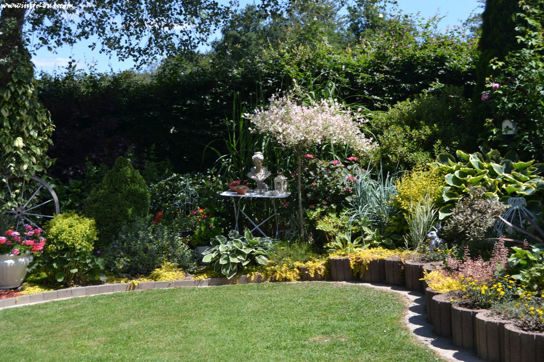 images/stories/PHOTOSREP/neufchateau/jardin1/aJardinen0008