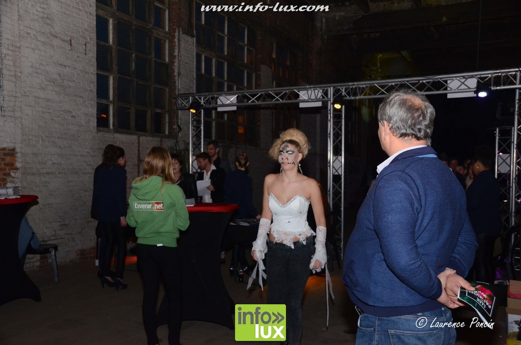 images/stories/PHOTOSREP/2016Octobre/LuxFashion3/Fashion033