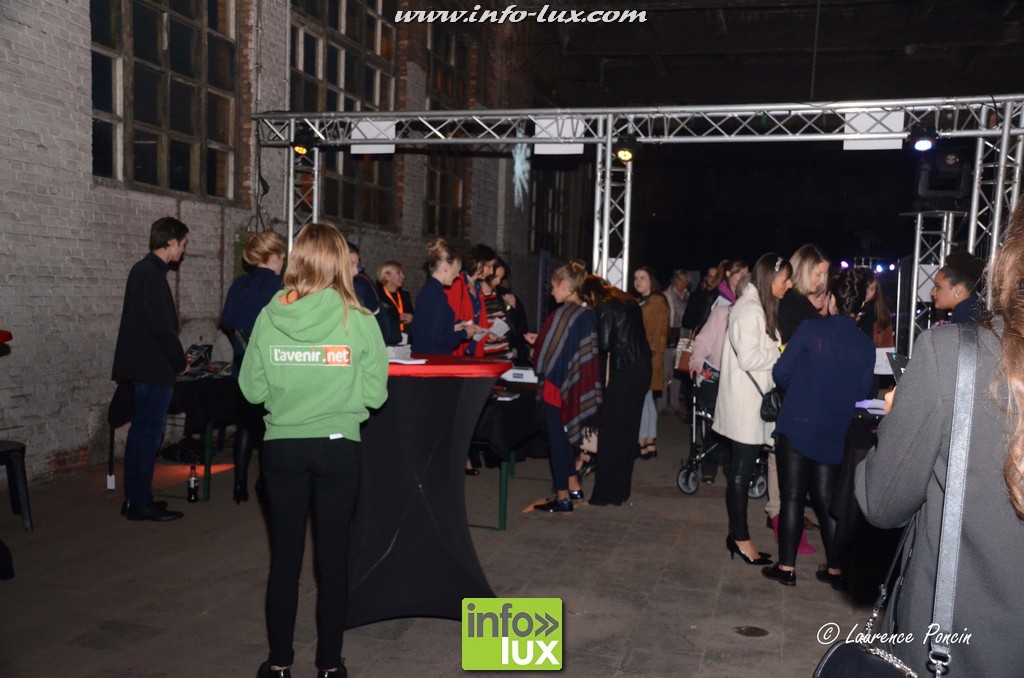 images/stories/PHOTOSREP/2016Octobre/LuxFashion3/Fashion034
