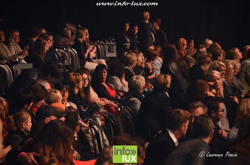 images/stories/PHOTOSREP/2016Octobre/LuxFashion3/Fashion042