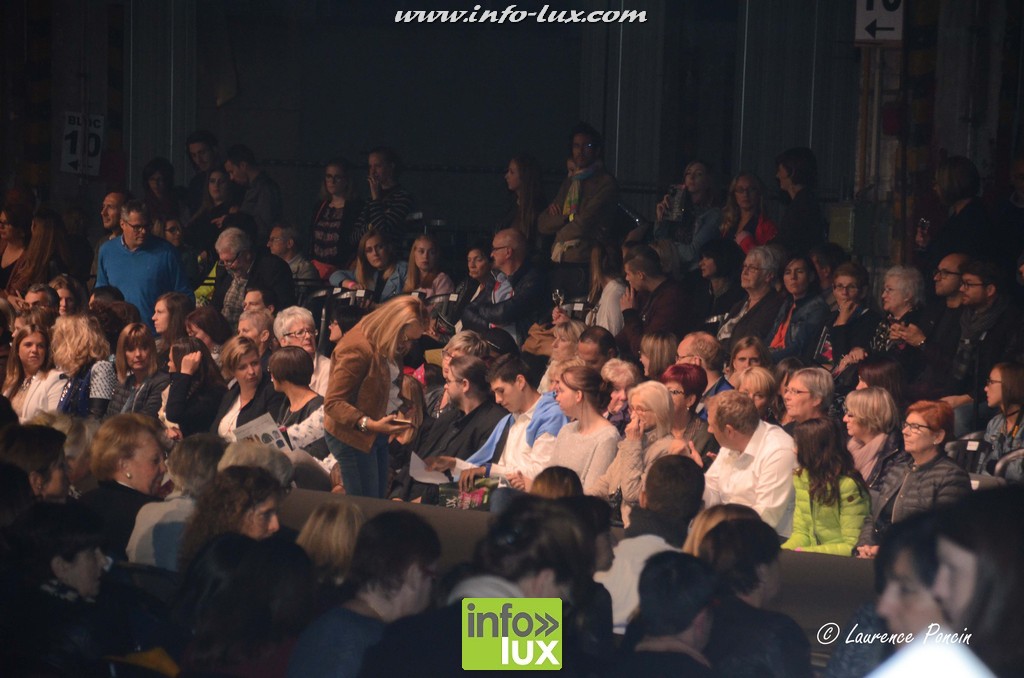 images/stories/PHOTOSREP/2016Octobre/LuxFashion3/Fashion056