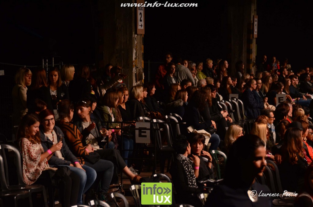images/stories/PHOTOSREP/2016Octobre/LuxFashion3/Fashion058