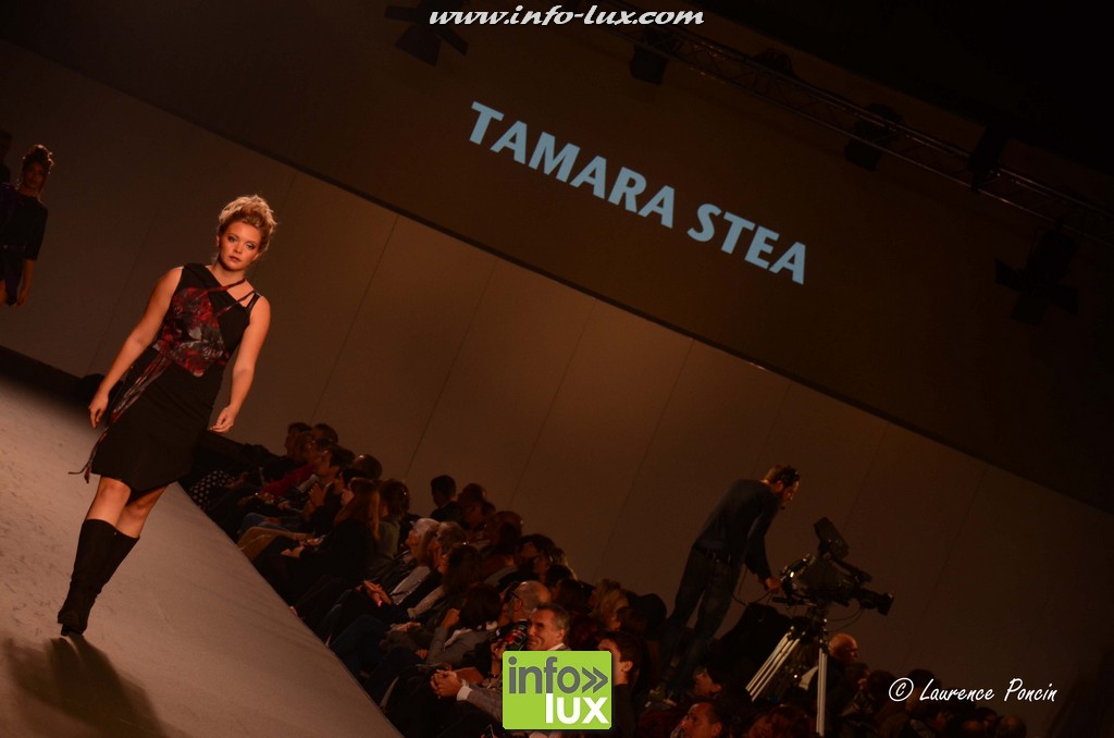 images/stories/PHOTOSREP/2016Octobre/LuxFashion3/Fashion138