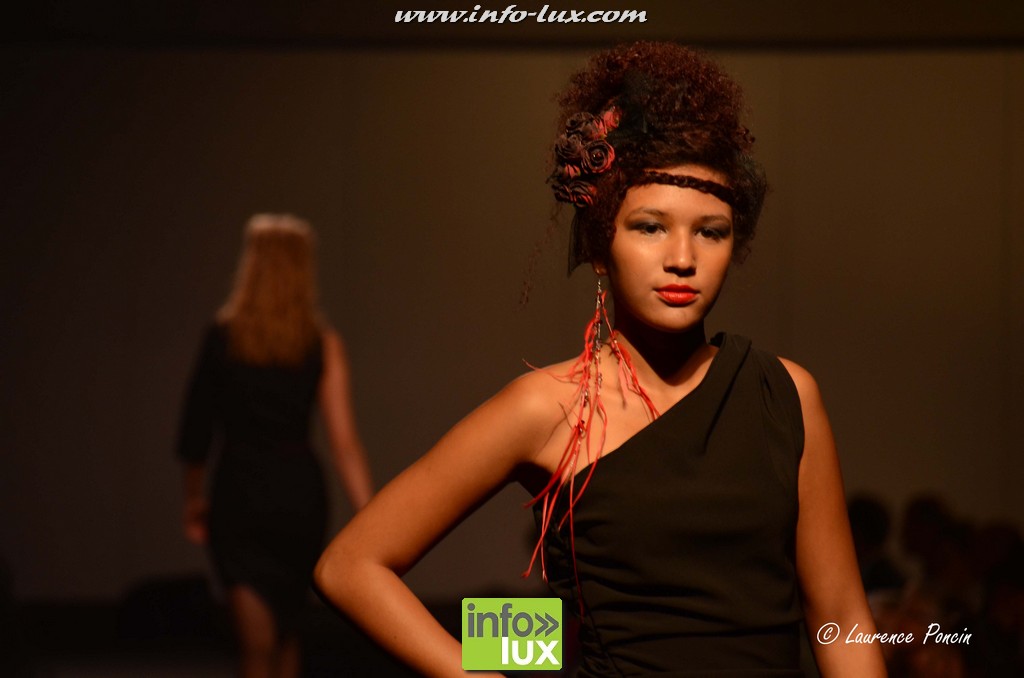 images/stories/PHOTOSREP/2016Octobre/LuxFashion3/Fashion143