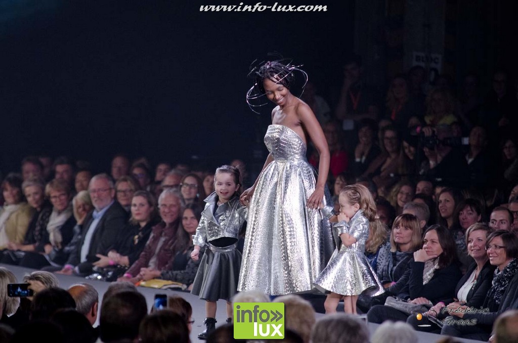 images/stories/PHOTOSREP/2016Octobre/LuxFashion3/Fashion273