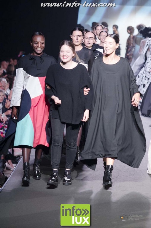 images/stories/PHOTOSREP/2016Octobre/LuxFashion3/Fashion321