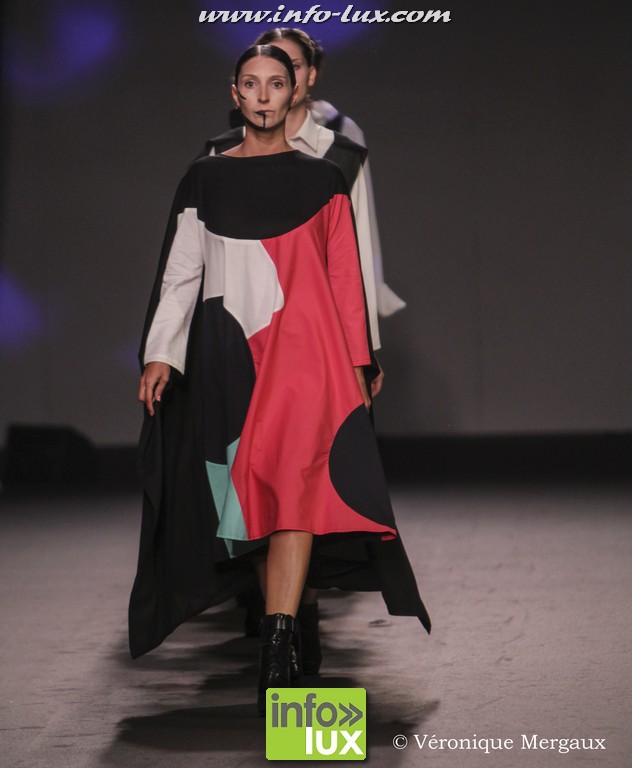 images/stories/PHOTOSREP/2016Octobre/LuxFashion3/Fashion334