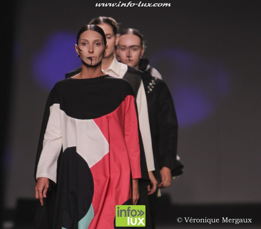 images/stories/PHOTOSREP/2016Octobre/LuxFashion3/Fashion335