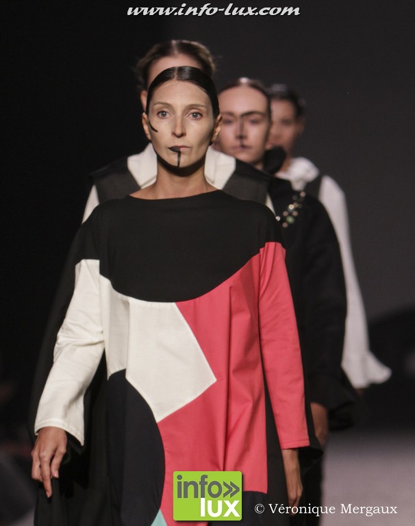 images/stories/PHOTOSREP/2016Octobre/LuxFashion3/Fashion337