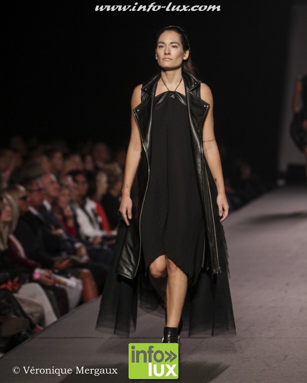 images/stories/PHOTOSREP/2016Octobre/LuxFashion3/Fashion354