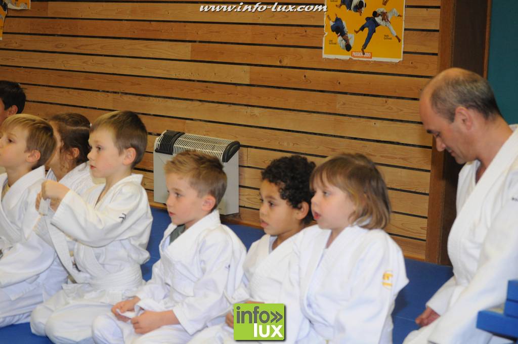 images/stories/PHOTOSREP/2016decembre/nicolasjudo/Judo030