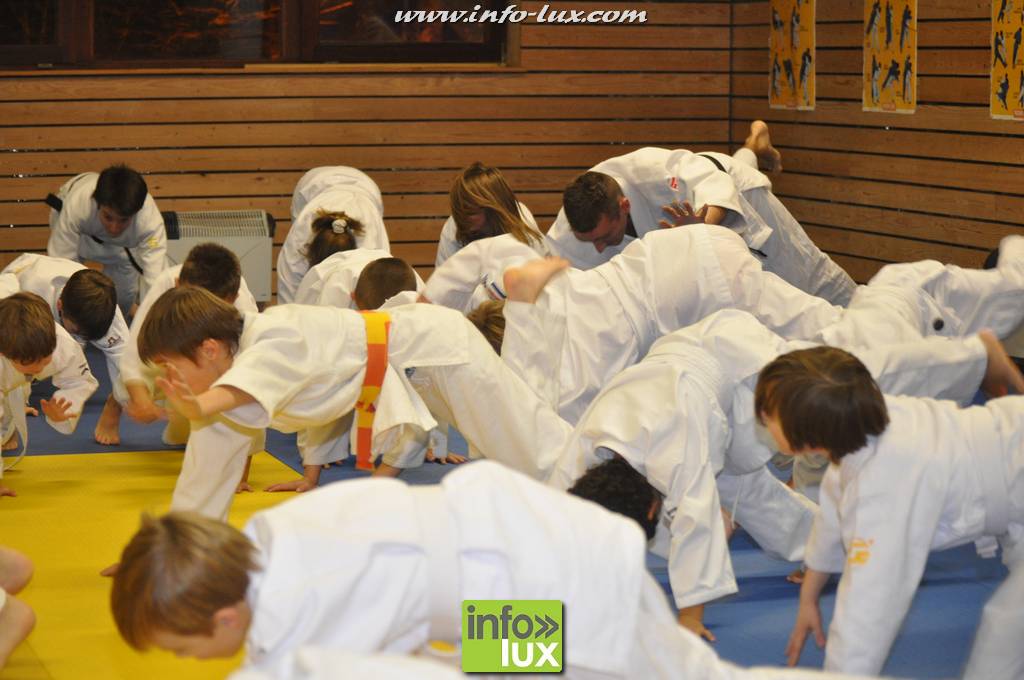 images/stories/PHOTOSREP/2016decembre/nicolasjudo/Judo045