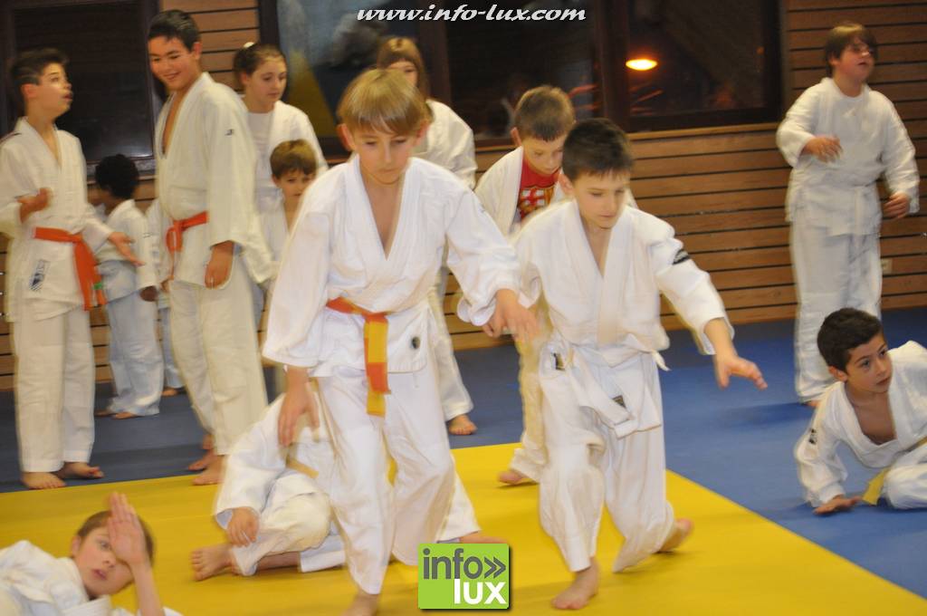 images/stories/PHOTOSREP/2016decembre/nicolasjudo/Judo063