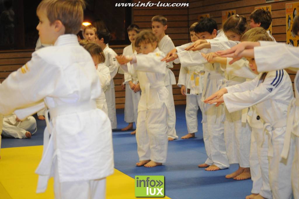 images/stories/PHOTOSREP/2016decembre/nicolasjudo/Judo070