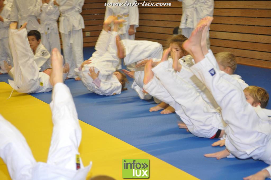 images/stories/PHOTOSREP/2016decembre/nicolasjudo/Judo071