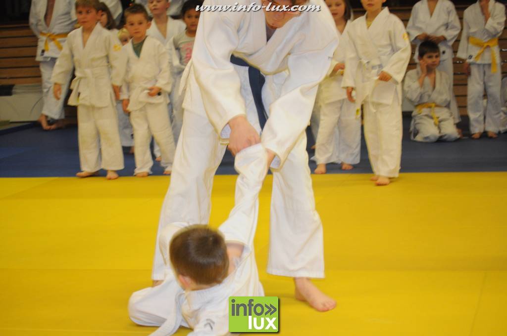 images/stories/PHOTOSREP/2016decembre/nicolasjudo/Judo074