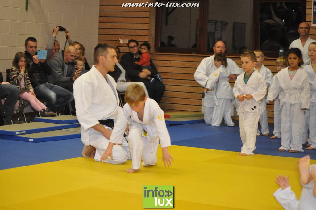 images/stories/PHOTOSREP/2016decembre/nicolasjudo/Judo085
