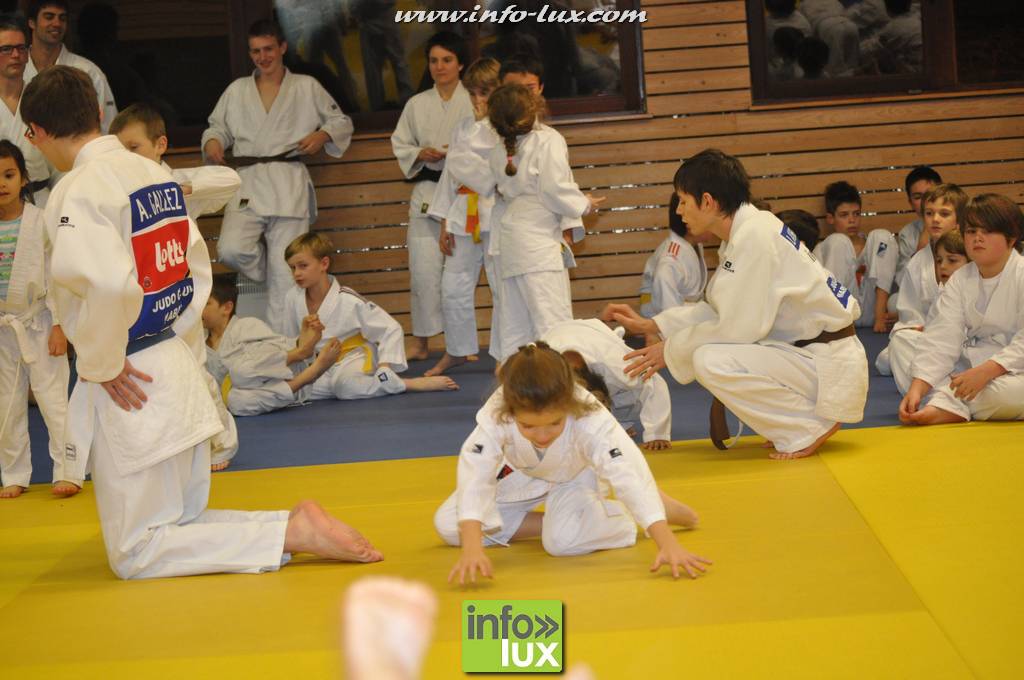 images/stories/PHOTOSREP/2016decembre/nicolasjudo/Judo089