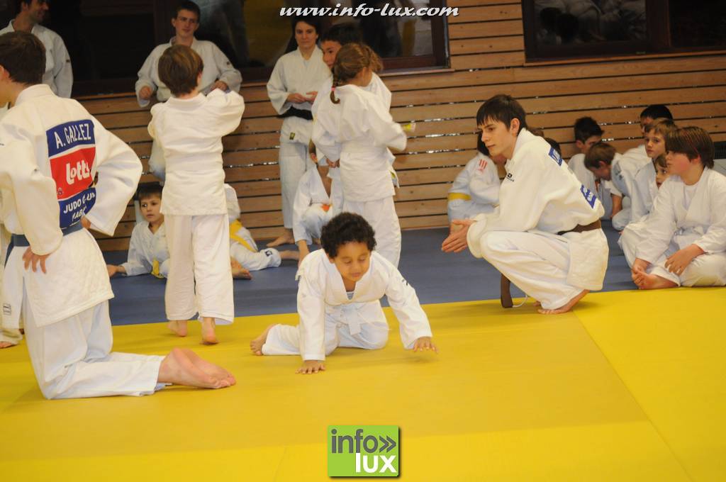 images/stories/PHOTOSREP/2016decembre/nicolasjudo/Judo090