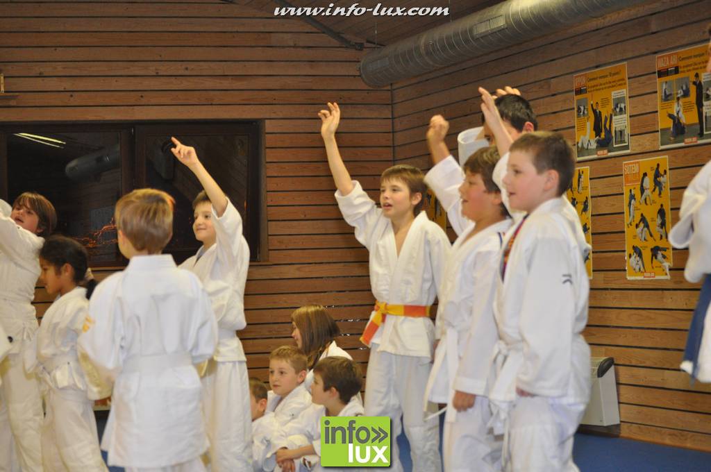 images/stories/PHOTOSREP/2016decembre/nicolasjudo/Judo105