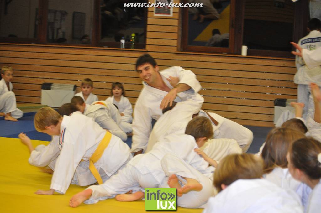 images/stories/PHOTOSREP/2016decembre/nicolasjudo/Judo115