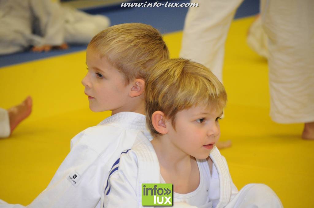 images/stories/PHOTOSREP/2016decembre/nicolasjudo/Judo124