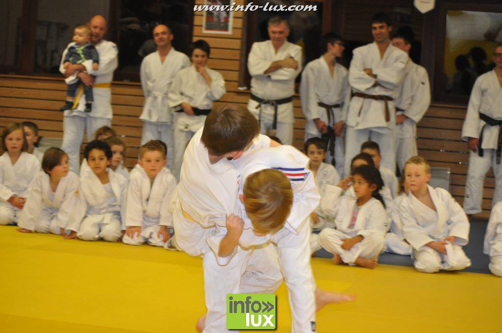 images/stories/PHOTOSREP/2016decembre/nicolasjudo/Judo135