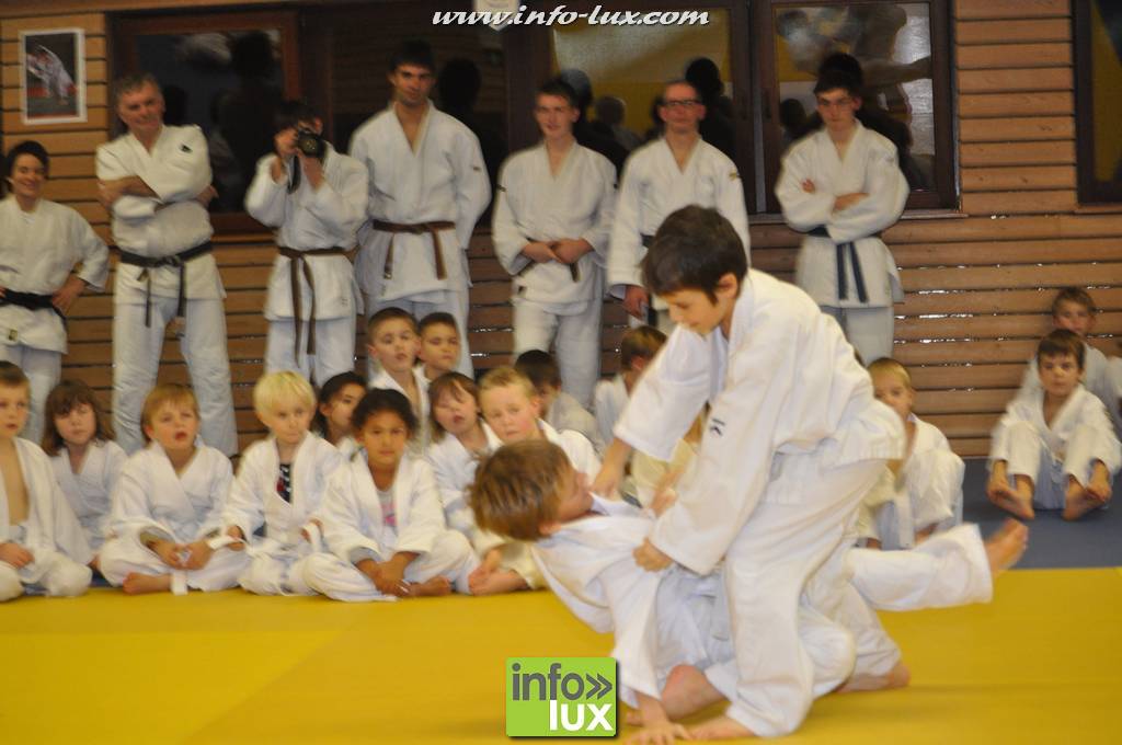 images/stories/PHOTOSREP/2016decembre/nicolasjudo/Judo143