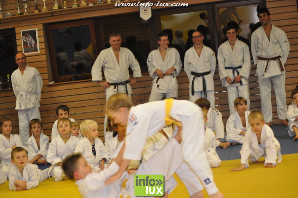 images/stories/PHOTOSREP/2016decembre/nicolasjudo/Judo155