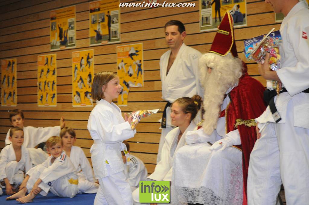 images/stories/PHOTOSREP/2016decembre/nicolasjudo/Judo158