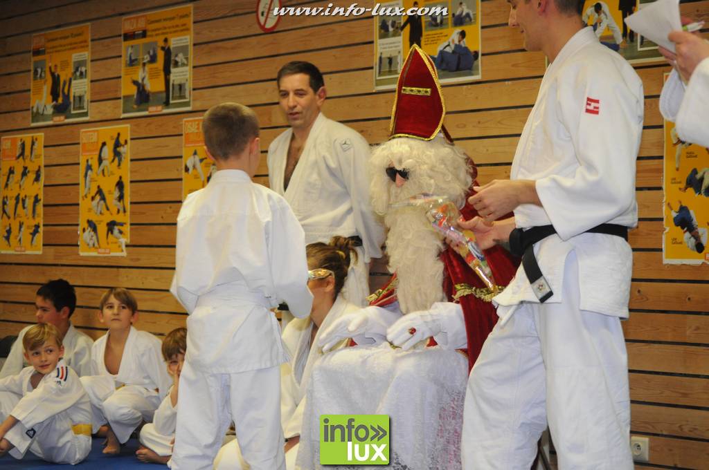 images/stories/PHOTOSREP/2016decembre/nicolasjudo/Judo160