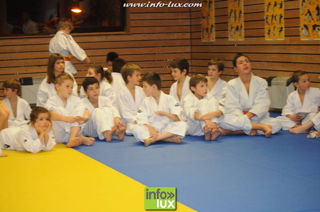 images/stories/PHOTOSREP/2016decembre/nicolasjudo/Judo180