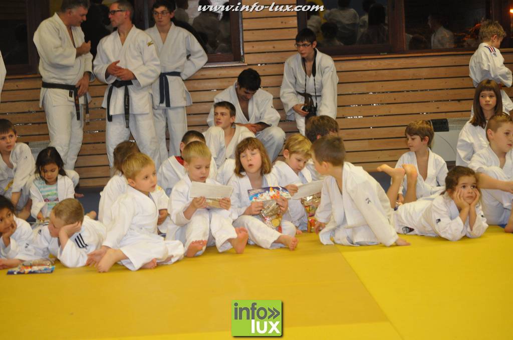 images/stories/PHOTOSREP/2016decembre/nicolasjudo/Judo181
