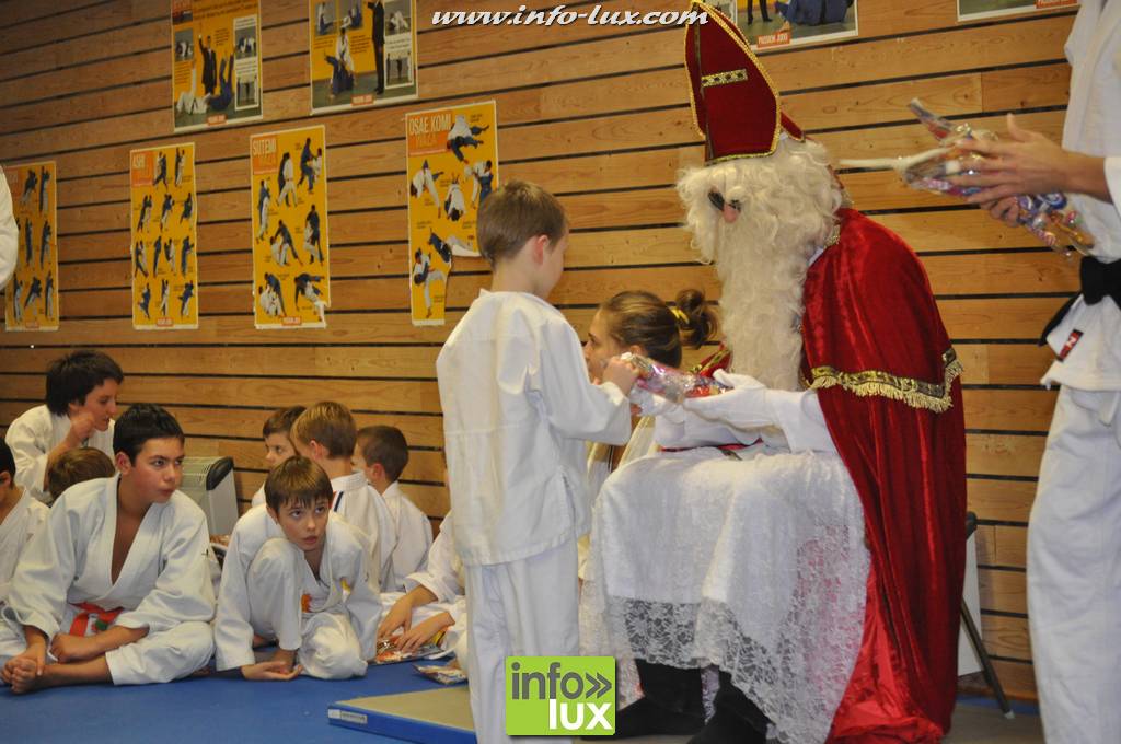 images/stories/PHOTOSREP/2016decembre/nicolasjudo/Judo193