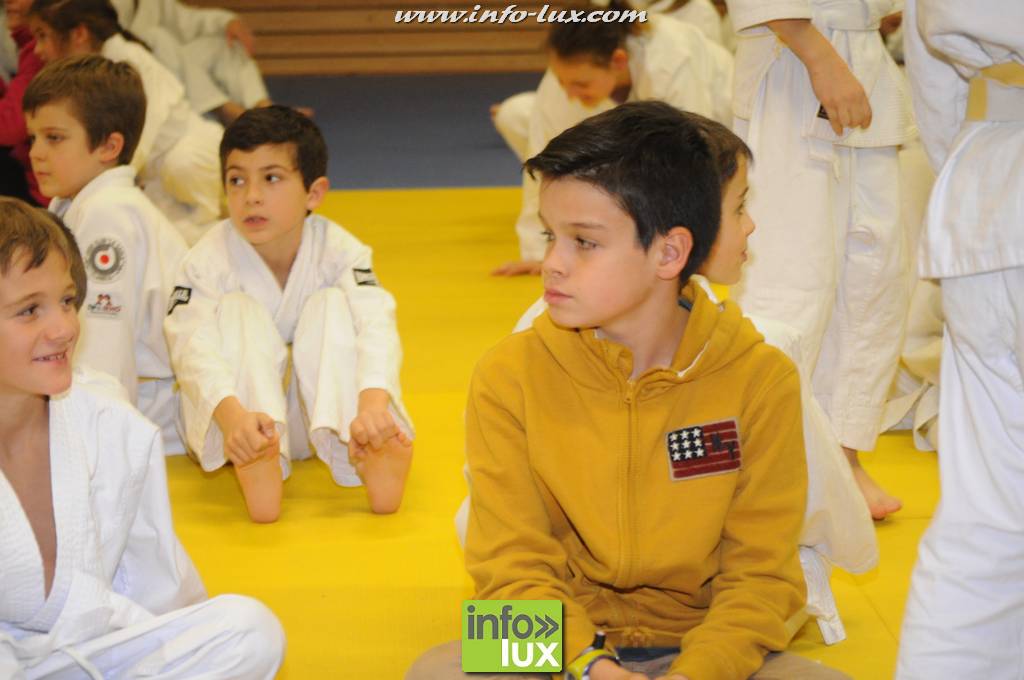 images/stories/PHOTOSREP/2016decembre/nicolasjudo/Judo200