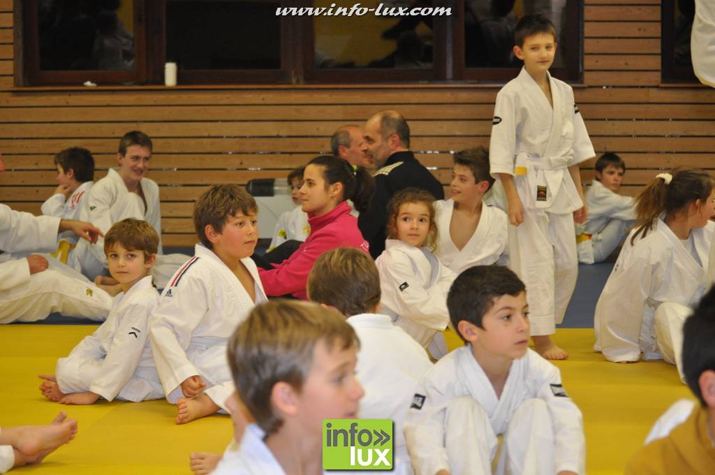 images/stories/PHOTOSREP/2016decembre/nicolasjudo/Judo201