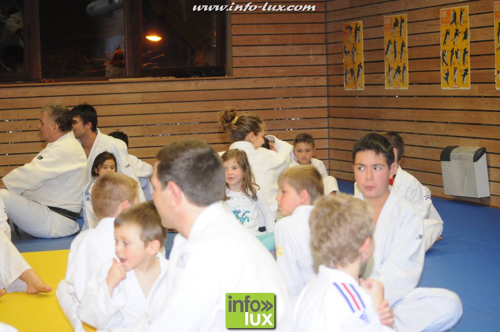 images/stories/PHOTOSREP/2016decembre/nicolasjudo/Judo202