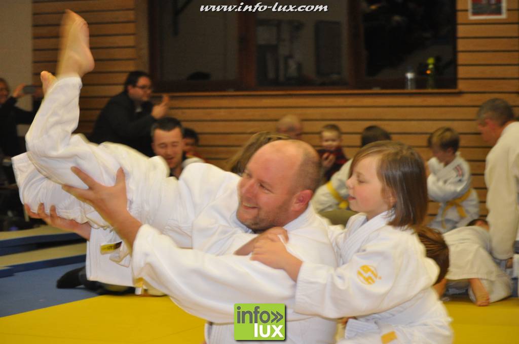 images/stories/PHOTOSREP/2016decembre/nicolasjudo/Judo207
