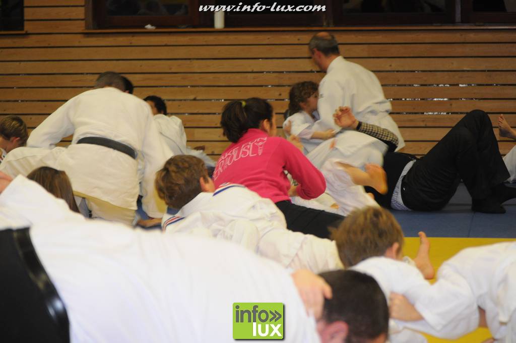 images/stories/PHOTOSREP/2016decembre/nicolasjudo/Judo208