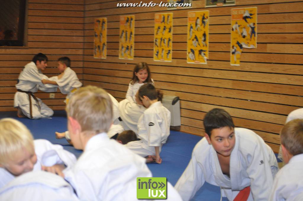 images/stories/PHOTOSREP/2016decembre/nicolasjudo/Judo225