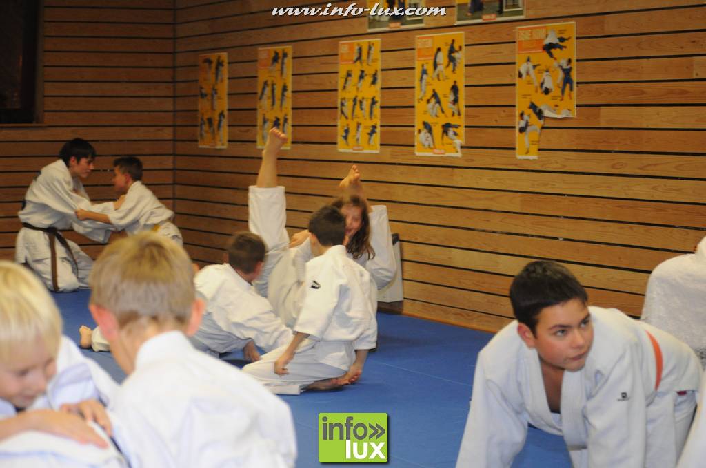 images/stories/PHOTOSREP/2016decembre/nicolasjudo/Judo226