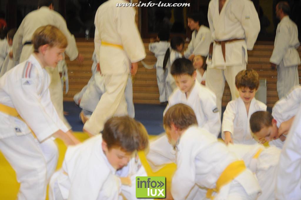 images/stories/PHOTOSREP/2016decembre/nicolasjudo/Judo242