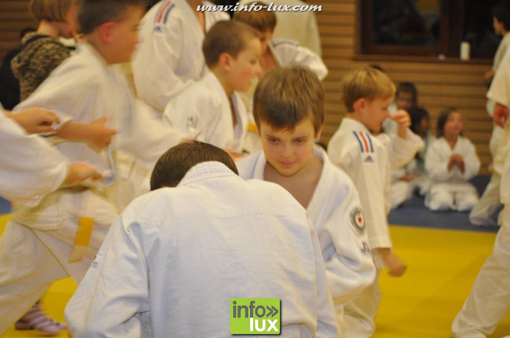 images/stories/PHOTOSREP/2016decembre/nicolasjudo/Judo245