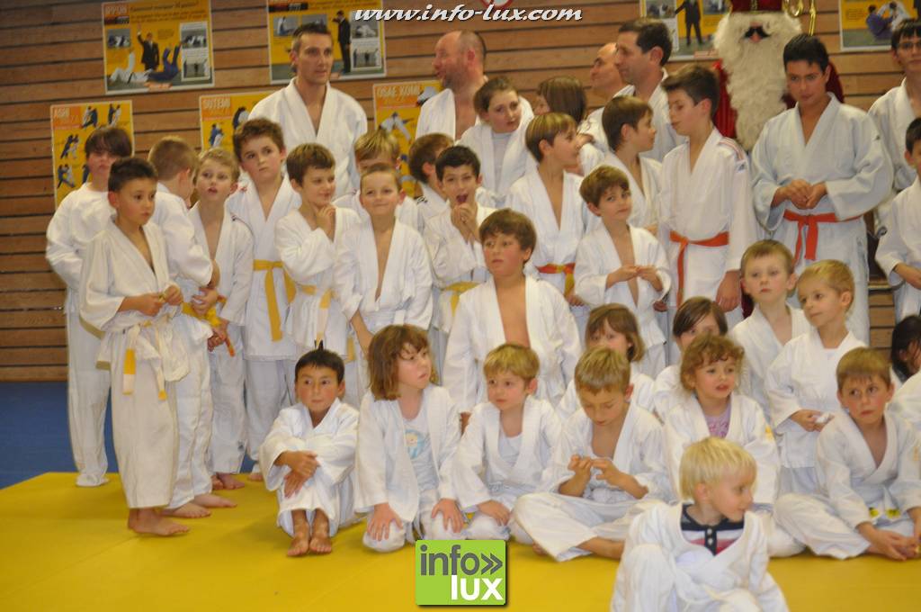 images/stories/PHOTOSREP/2016decembre/nicolasjudo/Judo249