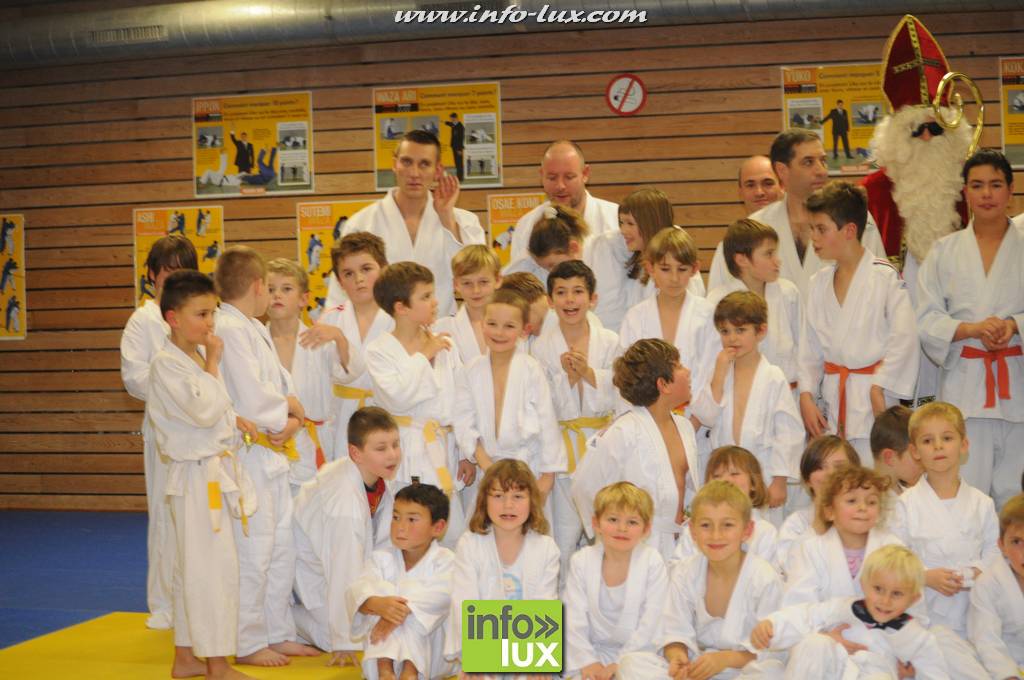 images/stories/PHOTOSREP/2016decembre/nicolasjudo/Judo252