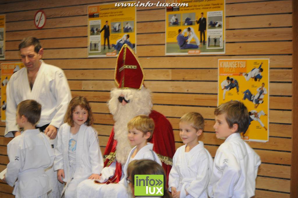 images/stories/PHOTOSREP/2016decembre/nicolasjudo/Judo264