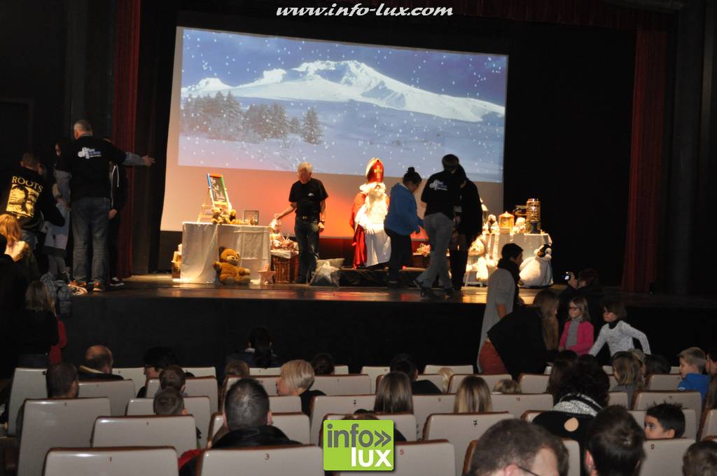 images/stories/PHOTOSREP/2016decembre/nicolasfoyer/Noel023
