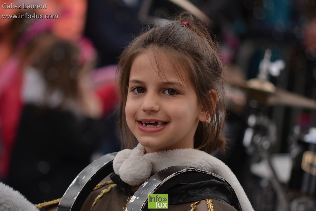 //media/jw_sigpro/users/0000001062/carnavalhabay/carnavall0255