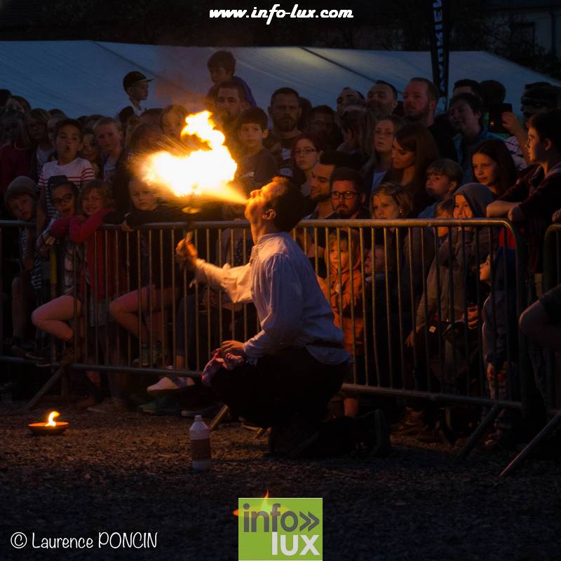 //media/jw_sigpro/users/0000002529/grandfeuvance2018/grandfeu0002
