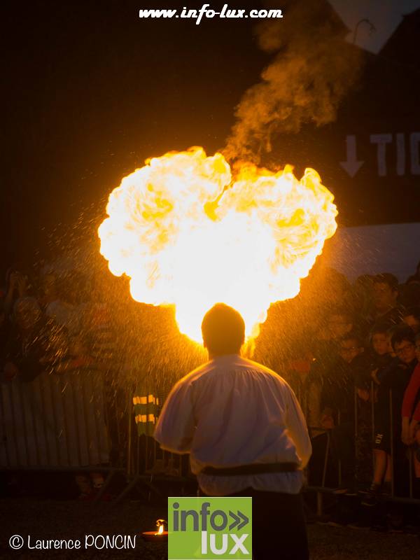 //media/jw_sigpro/users/0000002529/grandfeuvance2018/grandfeu0006